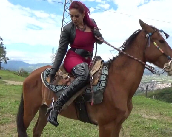 Gerald Hrfan aka ghrfan OnlyFans - The gorgeou Red Devil Riding Goddess is Back! And she wants to enjoy the pleasure