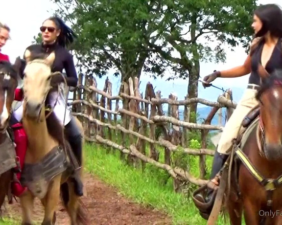 Gerald Hrfan aka ghrfan OnlyFans - I dont know about you guys but seeing these three Goddesses together on horseback makes