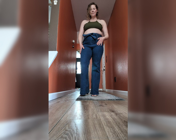 Mplfeet_VIP aka mplfeet_vip OnlyFans - I can decide if I like these pants  Thoughts