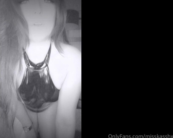 Katlyn Moree aka katlynmoree OnlyFans - Black & white & silence