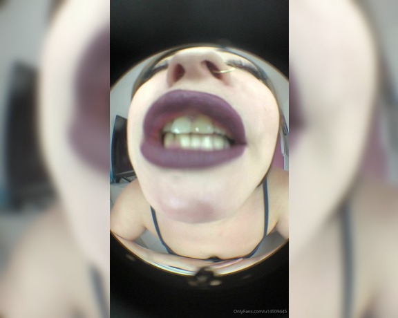 Katlyn Moree aka katlynmoree OnlyFans - Purple Lips shouting at Small