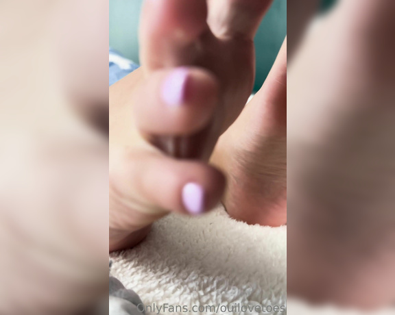 OuiLoveToes aka ouilovetoes OnlyFans - POV foot smelling with Sunny Toes