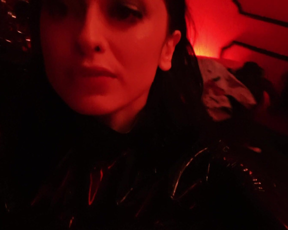 Mistress Bella Lugosi aka missbellalugosi OnlyFans - Some quick impressions after a session with my plaything in the red room