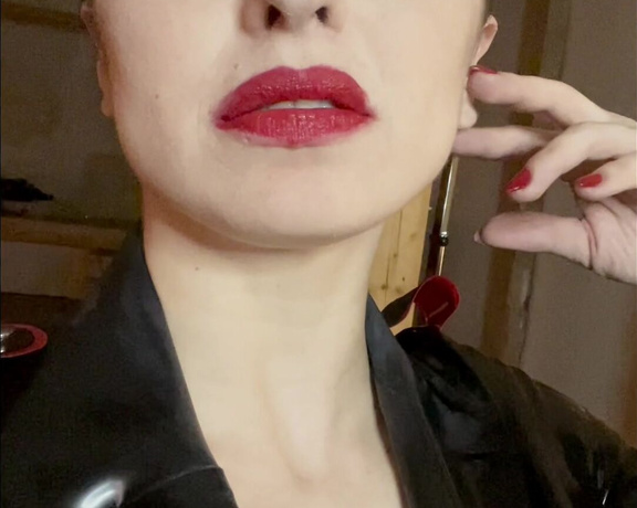 Mistress Bella Lugosi aka missbellalugosi OnlyFans - Femdom re programming POV accept the fact that you are totally and utterly unspectacular you arent