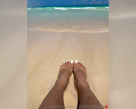 Thee Celeste aka thee_celeste OnlyFans - Toesday by the beach Feeling very much in my element basking under the sun and