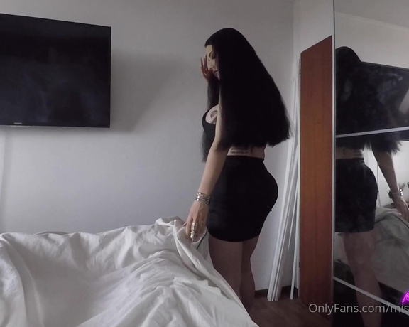 Miss Alessa Milano aka missalessamilano OnlyFans - Free  After disco Im still addicted to cock My roommate wakes up with my loud