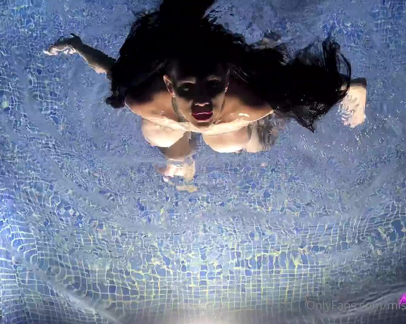 Miss Alessa Milano aka missalessamilano OnlyFans - Pretty alone in the pool, who wants to go in the pool with me Jaa wants