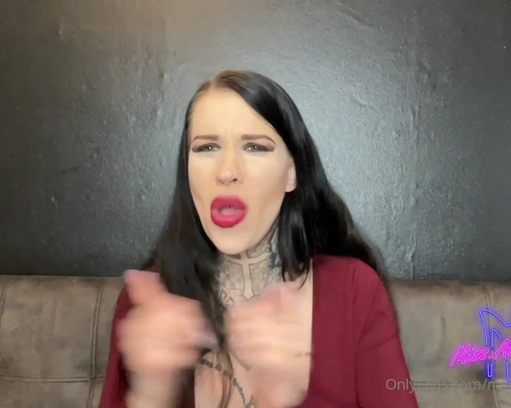 Miss Alessa Milano aka missalessamilano OnlyFans - IS  Dildo  My first experience