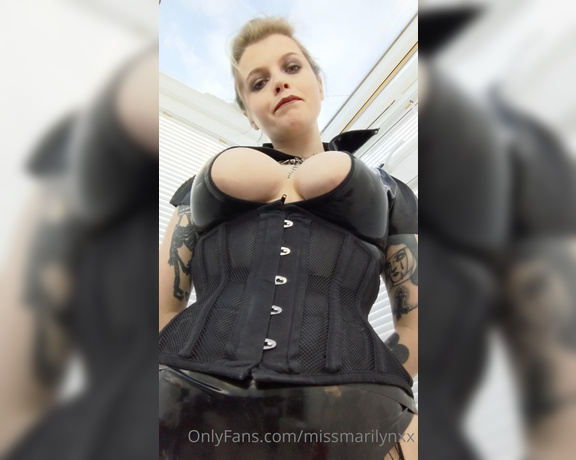 Miss Marilyn aka missmarilynxx OnlyFans - Very easy task