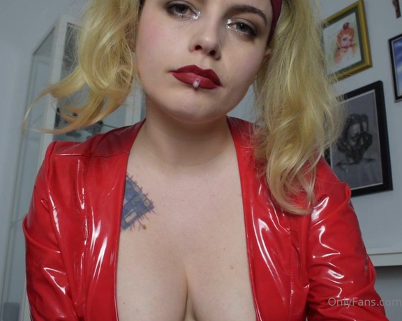 Miss Marilyn aka missmarilynxx OnlyFans - A little Monday morning oral fixation for you