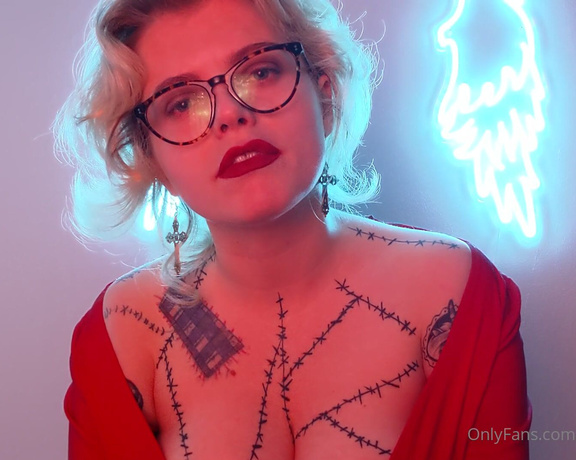 Miss Marilyn aka missmarilynxx OnlyFans - Make a good impression I dare you