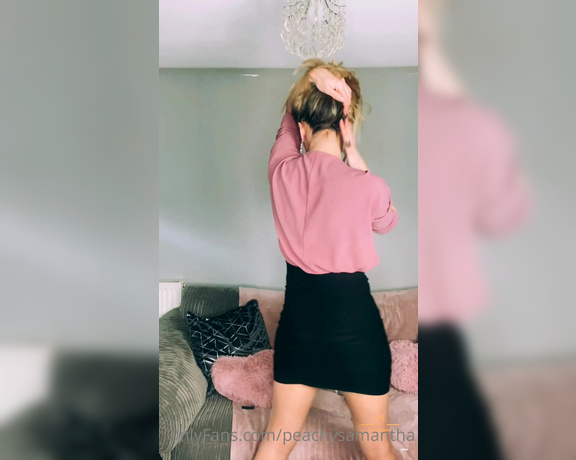 Peachy Samantha aka peachysamantha OnlyFans - I just want to look good for