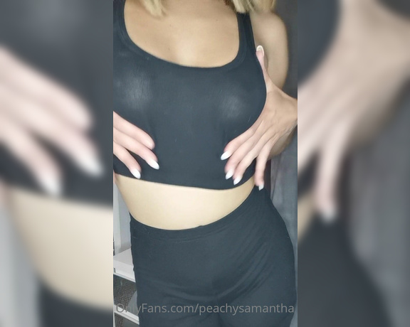 Peachy Samantha aka peachysamantha OnlyFans - How did this video slip though my fingers Sorry been out today social distancing) and