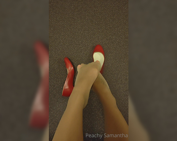 Peachy Samantha aka peachysamantha OnlyFans - Foot fetish lovers