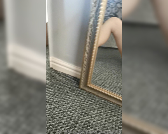 Peachy Samantha aka peachysamantha OnlyFans - Two views Sorry I didnt polish the mirror first I just wanted to touch myself