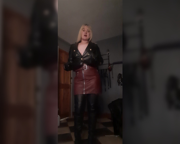 Mistress Athena aka mistressathena OnlyFans - Leather fetish and task