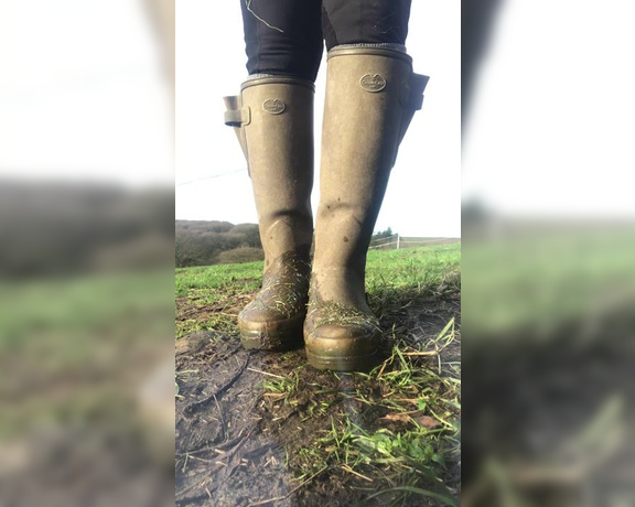 Mistress Athena aka mistressathena OnlyFans - Dirty outdoor Boots, what ever state my boots are in no matter how mucky and filthy