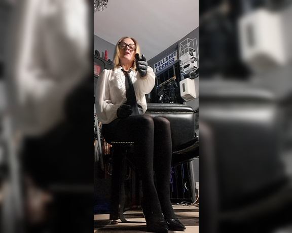 Mistress Athena aka mistressathena OnlyFans - Over my Knee POV