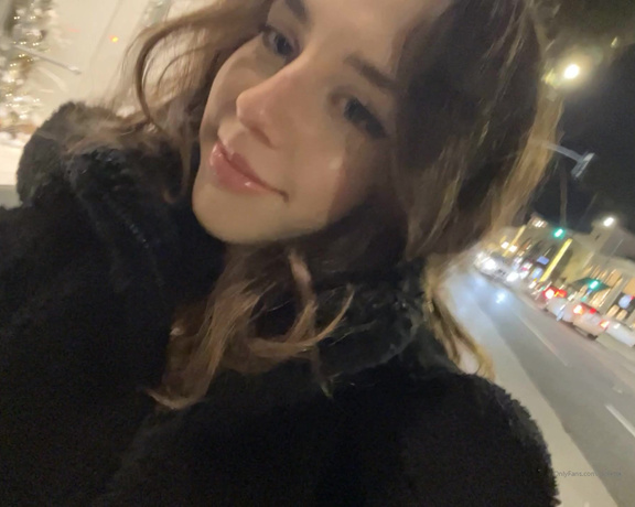 Princess Violette aka violette OnlyFans - I made 10k draining bitches while walking around and having dinner in bev hills last night