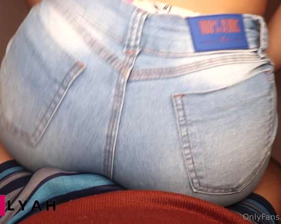 SexyLyah aka sexylyah OnlyFans - Lap Sitting and Lap Dance in Tight Jeans