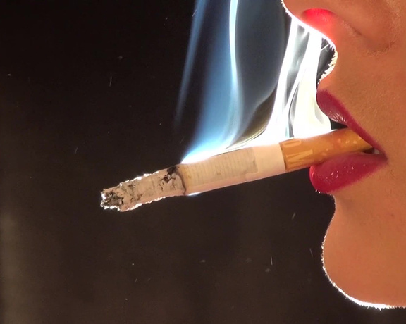 Abbie Cat aka abbiecat OnlyFans - Super Close Up Smoking! Hot handsfree smoking super close up! 100s Red Marlboro) Enjoy! More clips for less