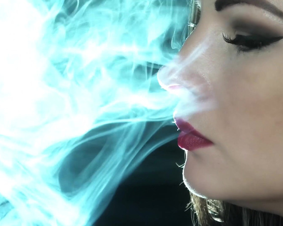 Abbie Cat aka abbiecat OnlyFans - Smoking Cigar  Ultra Close up! I didnt smoke for long time, so Im veeeery hungry for