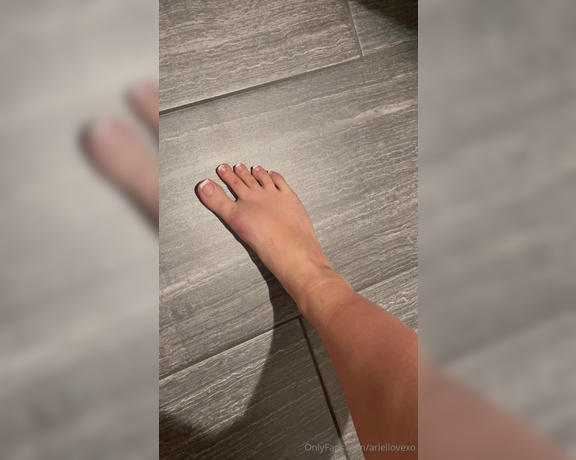 Ariel Love aka ariellovexo OnlyFans - Sweaty gym feet