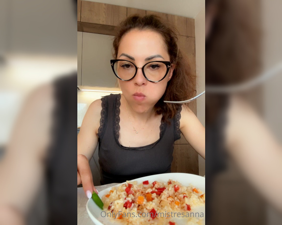 Mistress Anna aka mistresanna OnlyFans - Eating risotto