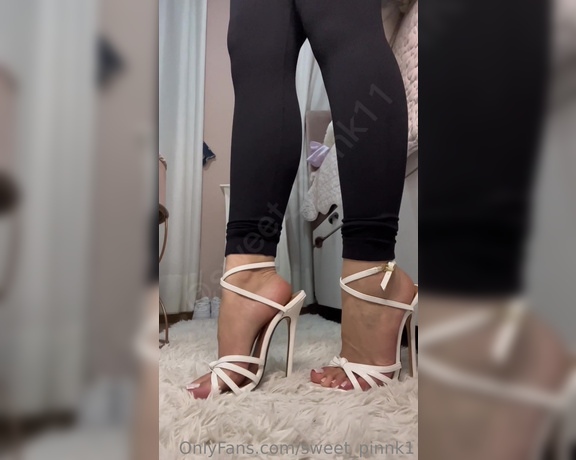 Sweetpinnk11 aka sweet_pinnk1 OnlyFans Video 9197