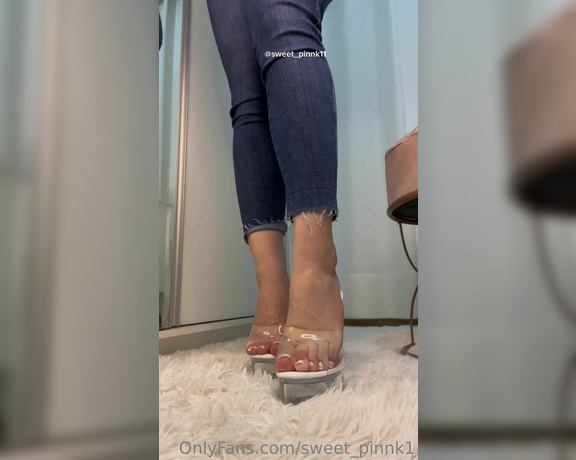 Sweetpinnk11 aka sweet_pinnk1 OnlyFans Video 8523