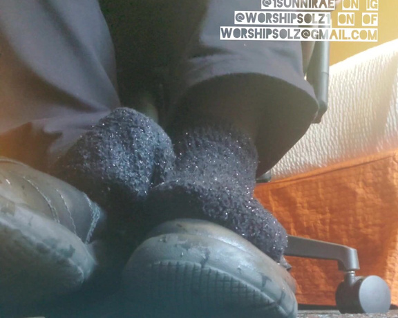 Worshipsolz aka worshipsolz1 OnlyFans - Smelly work shoes, smelly pantyhouse, and smelly socks for SALE $$$