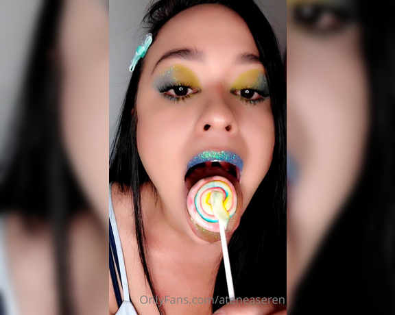 Atenea Seren aka ateneaseren OnlyFans Video - Me chupo una paleta a tu nombre cariño