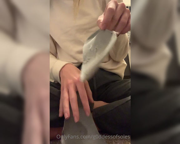 G0ddessofsoles aka g0ddessofsoles OnlyFans Video - 3 min SWEATY shoesock removal