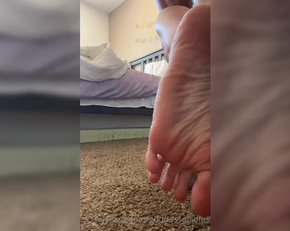 G0ddessofsoles aka g0ddessofsoles OnlyFans Video - 6 MIN VIDEO _ Locked up and trapped at my feet