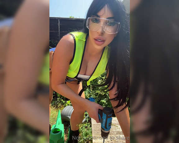 Goddess Jada Cameo aka jada_cameo OnlyFans Video - Would you hire me