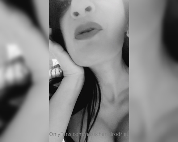 Miss Chanel Rodriguez aka misschanelrodriguez OnlyFans - Non meritate altro che essere rifiutati,ridicolizzati e umiliati Siete inferiori e vi sputo dall alto! #spittingfetish