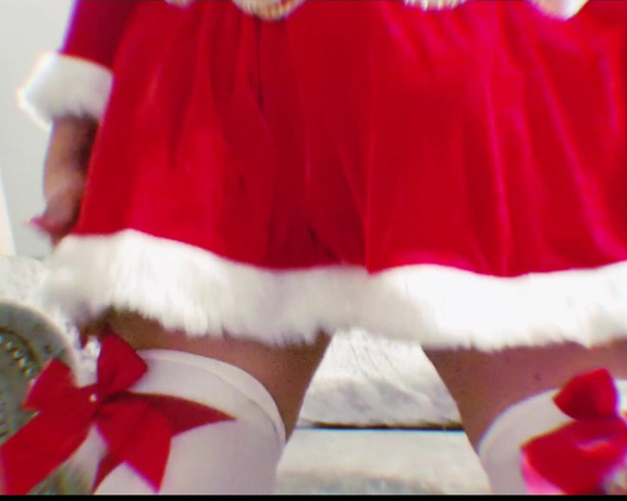 Miss Laura aka mistresslaura11 OnlyFans - Full clip  You are on the naughty list Teased and denied by sexy Santa There