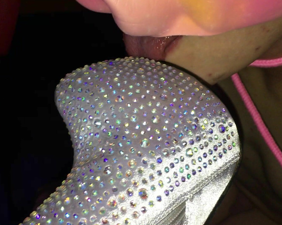 Miss Laura aka mistresslaura11 OnlyFans - FULL VIDEO lucky sissy maid worships my sparkly princess heels