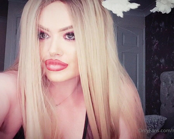 Miss Laura aka mistresslaura11 OnlyFans - CLIP  Youre just too weak to resist arent you loser Everything about me just destroys