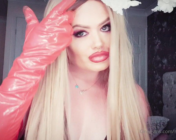 Miss Laura aka mistresslaura11 OnlyFans - CLIP  Youre just too weak to resist arent you loser Everything about me just destroys