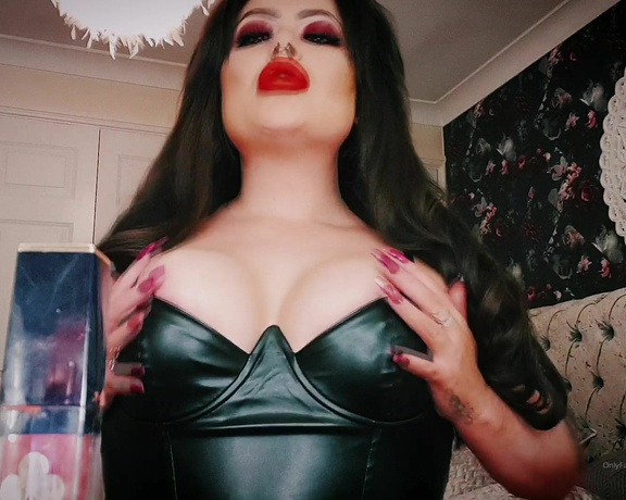 Miss Laura aka mistresslaura11 OnlyFans - FULL CLIP  Red lips make ur clitty dick twitch You are weak, pathetic and addicted