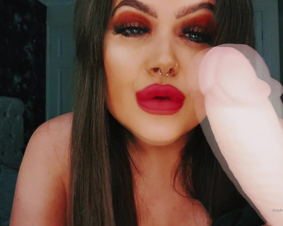 Miss Laura aka mistresslaura11 OnlyFans - FULL CLIP  MY huge meaty cock has you wrapped around my pretty little fingers Now