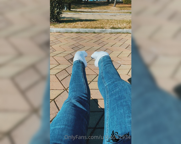 Swan Feet aka swanfee OnlyFans - Sunny legs