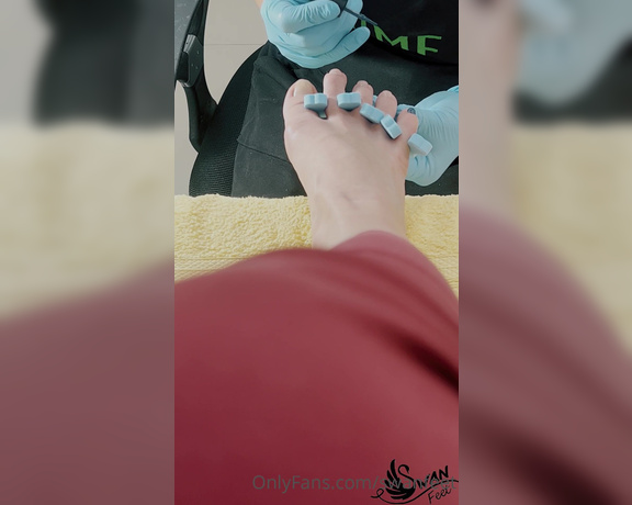 Swan Feet aka swanfee OnlyFans - Slowly and beautiful pedicure processing