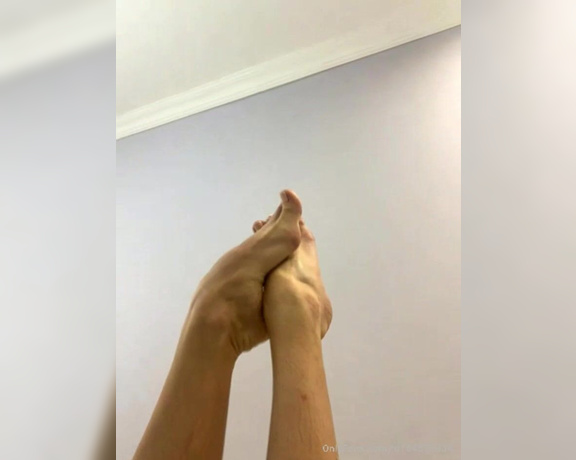 Swan Feet aka swanfee OnlyFans Video 5975