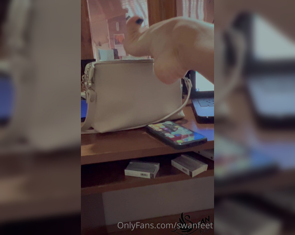 Swan Feet aka swanfee OnlyFans - Muscular arches grab things from the table