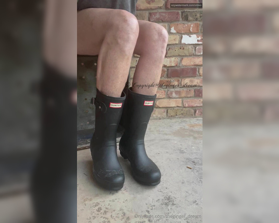 TheGingerDream aka theginger_dream OnlyFans - Take a break and watch me take off my rain boots