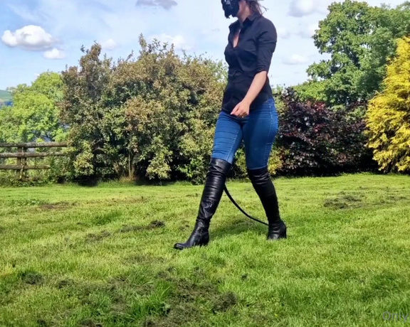 Ms Kinky Kane aka Fetish. mskinkykane OnlyFans Video - I recently went to a lovely country retreat for a weekends relaxation and to take the