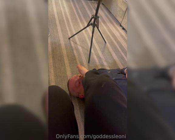 Goddess Leoni aka Foot Fetish. goddessleoni OnlyFans Video - The power my feet hold over this loser