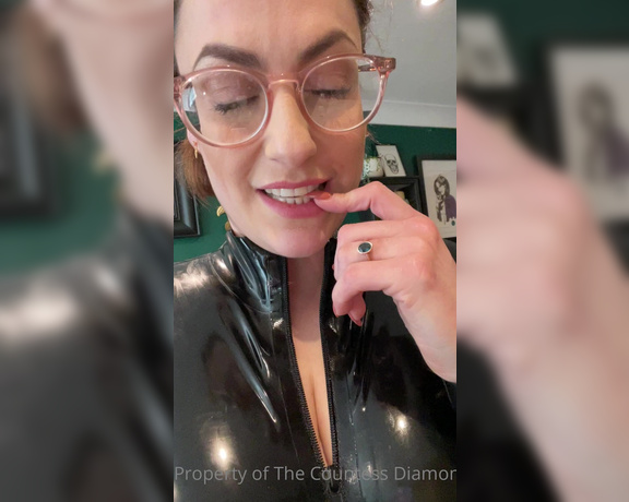 Countess Diamond aka countessdiamond OnlyFans - See you all later for the 830 live